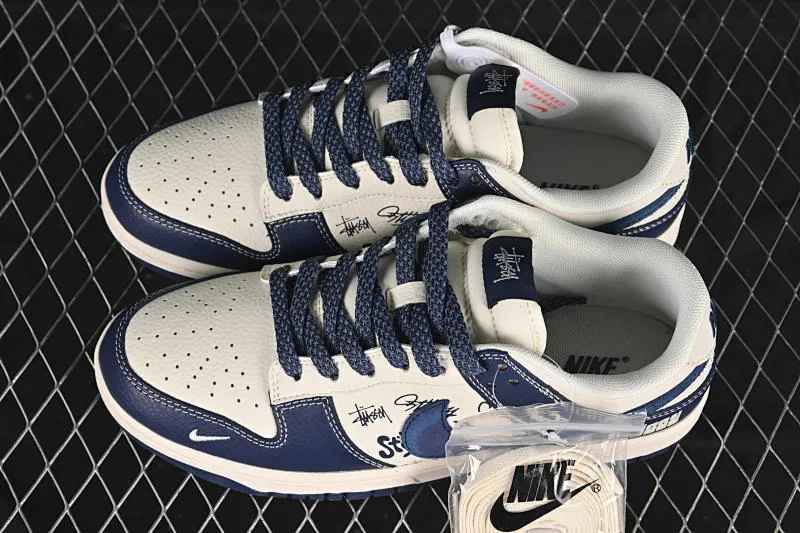 All categories Nk SB Dunk Series Nk SB Dunk Low High-end customized low-top sneakers Nike SB Dunk Low Stusi co-branded Anniversary high-end customized low-top casual sneakers XS6089-589